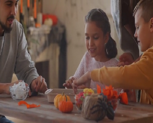 宝宝在十个月大时的发育指南：如何促进宝宝健康成长